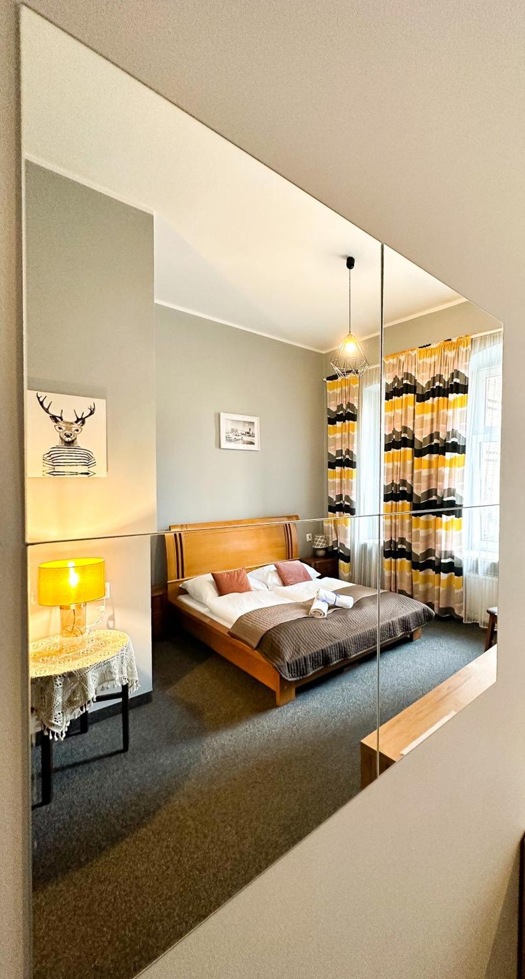 Expolis Residence - City Center Mtp Targi - 24H #Betterthanyourex Poznań Extérieur photo