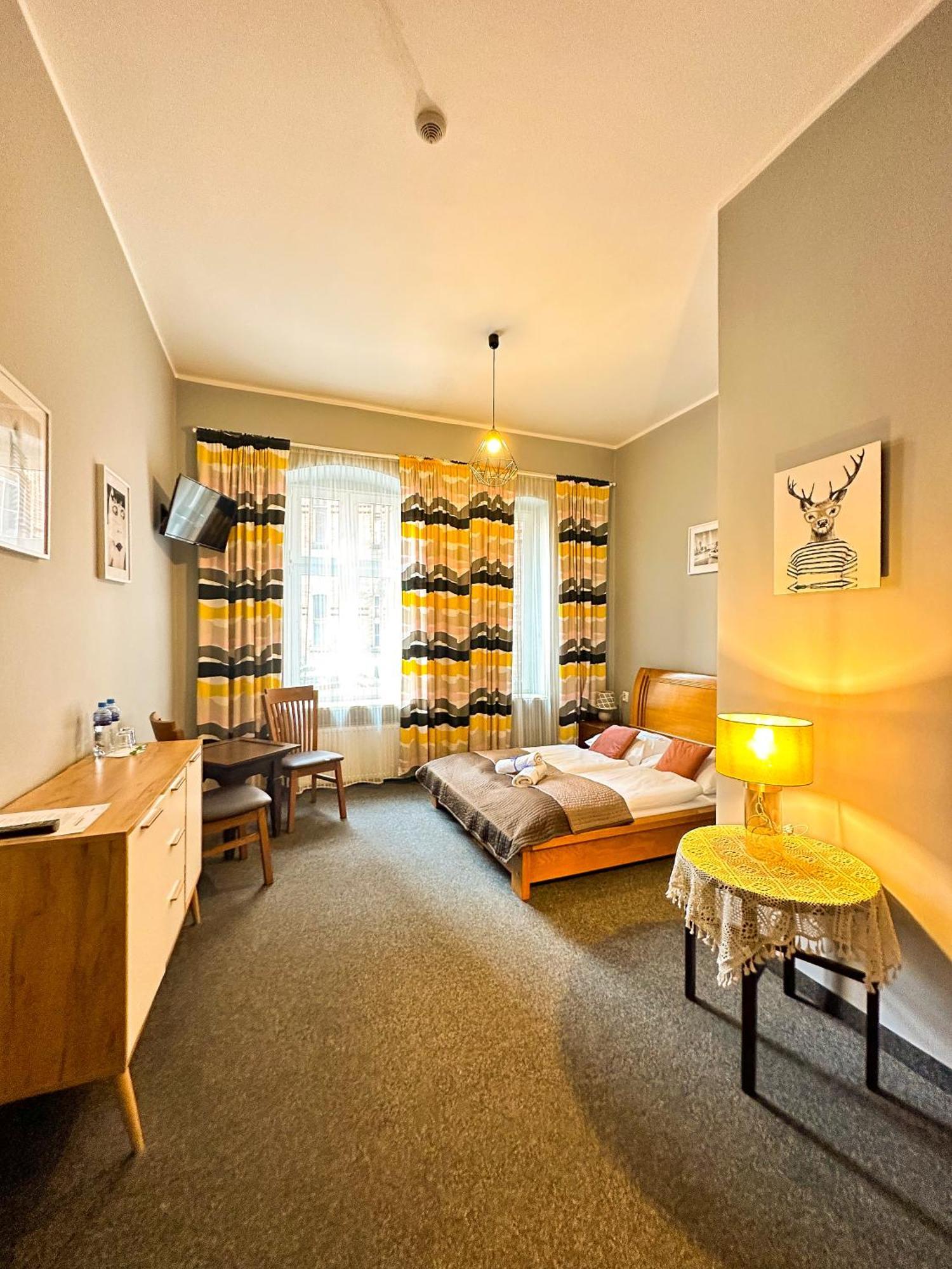 Expolis Residence - City Center Mtp Targi - 24H #Betterthanyourex Poznań Extérieur photo