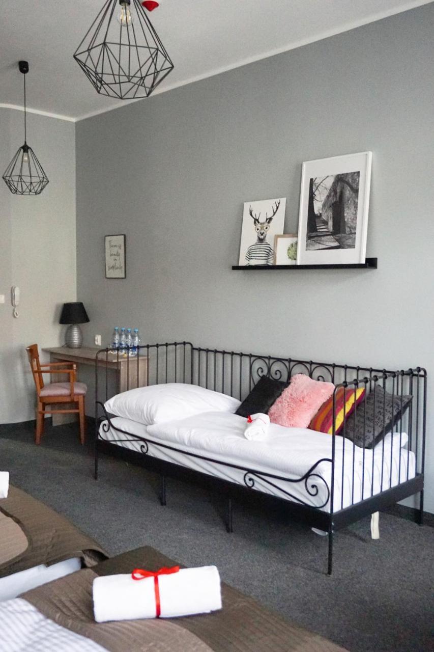 Expolis Residence - City Center Mtp Targi - 24H #Betterthanyourex Poznań Extérieur photo